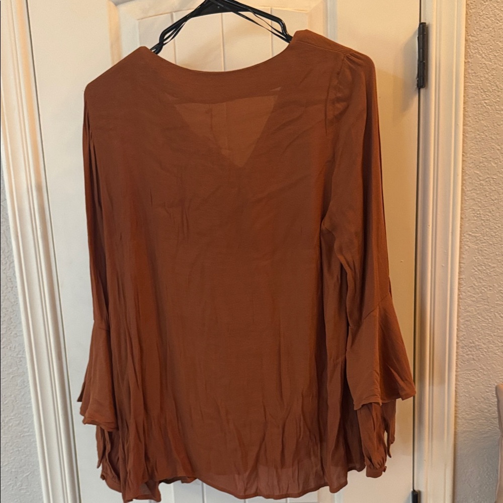 Ro & De Terracotta V-Neck Blouse - Picture 3 of 3